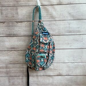 NEW WITHOUT TAGS KAVU‎ ROPE SLING BAG IN HORIZON AZTEC TEAL